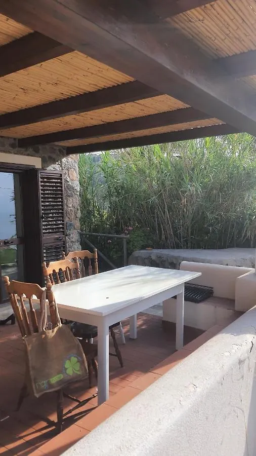 Affittacamere Hotel Sotto La Torre E Sopra Il Porticciolo Isola di Ustica