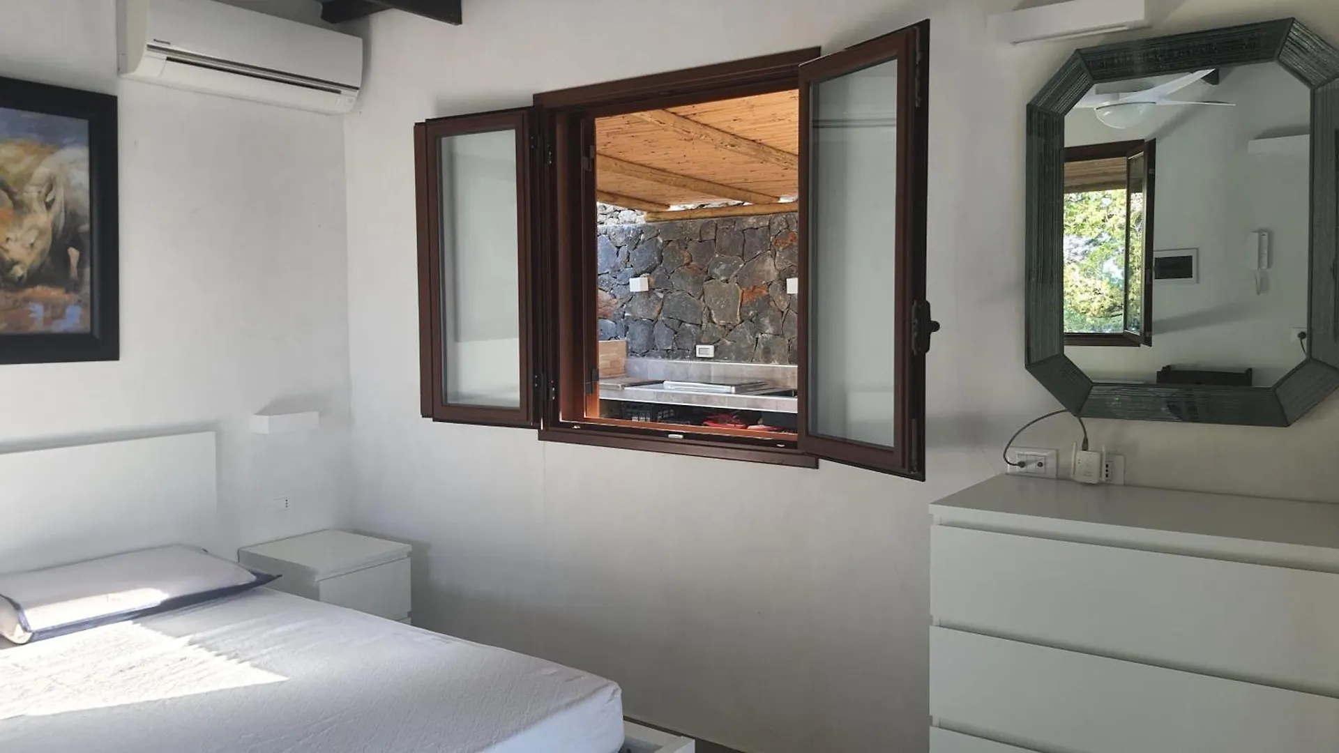 Hotel Sotto La Torre E Sopra Il Porticciolo Isola di Ustica Italia